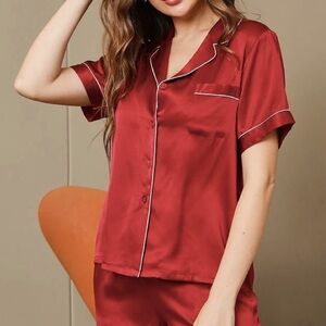 NWT SilkSilky Women's Pure Silk Short Sleeve Notch Collar Pajama Set Size Small